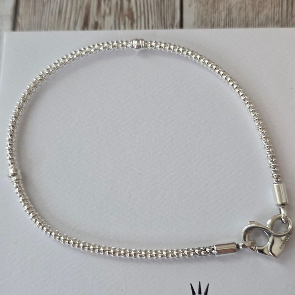 Pandora Silver Mesh Bracelet with Heart Clasp Size 9 - Picture 4 of 5